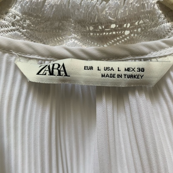 Zara pleated and lace blouse - Picture 2 of 2